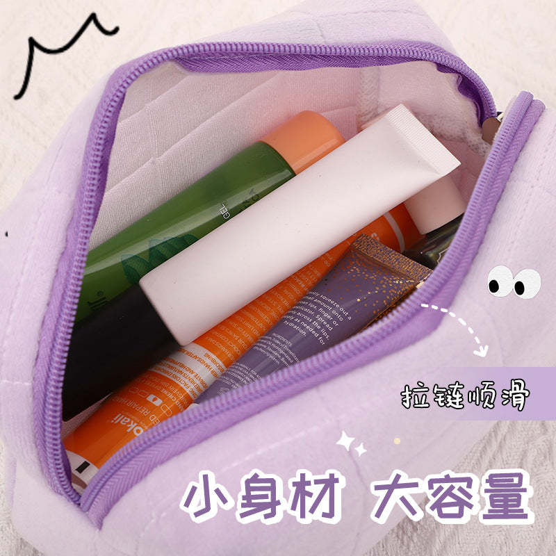 Wholesale Flannel Plaid Decompression Pillow Makeup Travel Convenient Storage Large Capacity High-end Toiletry Bag